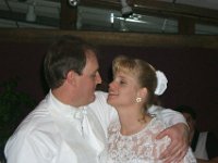 Awwww....  Steve & Carrie catch a quick kiss