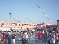 098image002