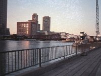 111image025