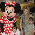 image02 : Sheri Poulter,Luke Poulter,Ella Poulter