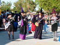 DSC 0961 : Halloween Parade Luke Ella Rachel Eagle Ridge
