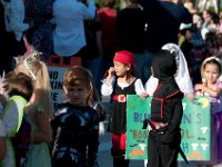 DSC 0964 : Halloween Parade Luke Ella Rachel Eagle Ridge