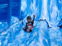 DSC 5474 : End of the school year party water slide