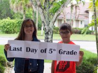 DSC 5317 : Luke Ella Last Day 5th Grade