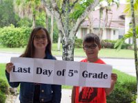 DSC 5319 : Luke Ella Last Day 5th Grade