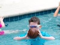 DSC 2904 : Luke Ella Jeff Tyler Ava Pool