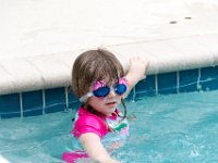 DSC 2915 : Luke Ella Jeff Tyler Ava Pool