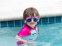 DSC 2919 : Luke Ella Jeff Tyler Ava Pool