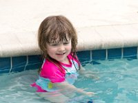 DSC 2931 : Luke Ella Jeff Tyler Ava Pool