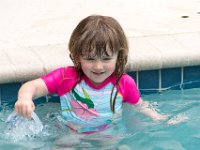 DSC 2934 : Luke Ella Jeff Tyler Ava Pool