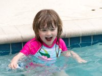 DSC 2937 : Luke Ella Jeff Tyler Ava Pool