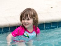 DSC 2939 : Luke Ella Jeff Tyler Ava Pool