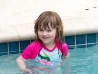 DSC 2942 : Luke Ella Jeff Tyler Ava Pool
