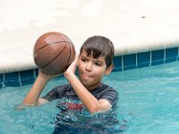 DSC 2944 : Luke Ella Jeff Tyler Ava Pool