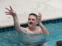 DSC 2955 : Luke Ella Jeff Tyler Ava Pool
