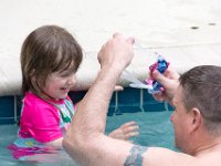 DSC 2957 : Luke Ella Jeff Tyler Ava Pool