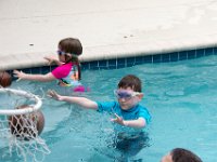 DSC 2968 : Luke Ella Jeff Tyler Ava Pool