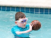 DSC 2978 : Luke Ella Jeff Tyler Ava Pool