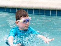 DSC 2981 : Luke Ella Jeff Tyler Ava Pool
