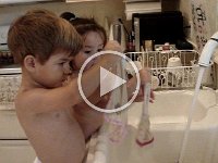 MOV03000